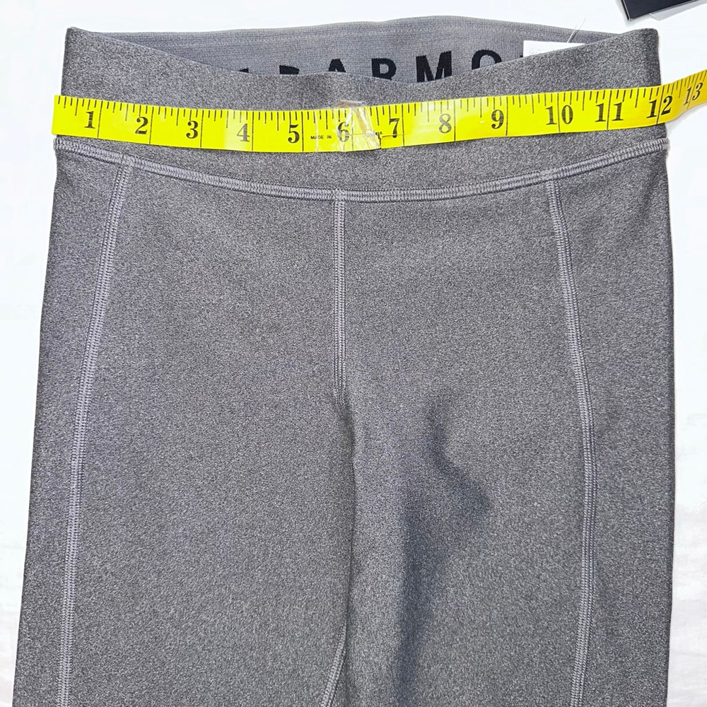 NWT Women’s Small Under Armour Cropped Compression Heatgear Athletic Leggings - Picture 5 of 8